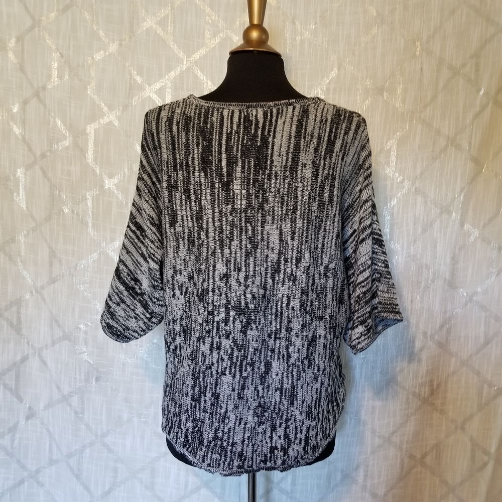 Domani Sweater Top Knit Women's Large Black White Frayed Hem Boho